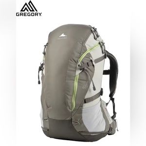 Gregory Cirque 30 Pack Women's perfect for hiking, backpacking wilderness, grey